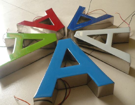 息烽如何延长树脂发光字招牌的寿命？