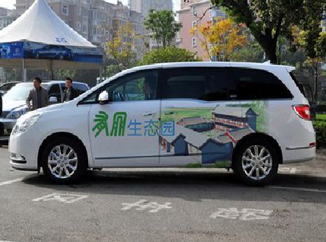 息烽户外车贴喷绘如何保持效果?